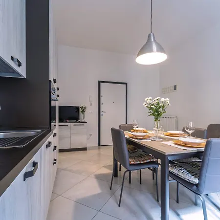 Apartment Savonarola Comfy Garden Flat Florence